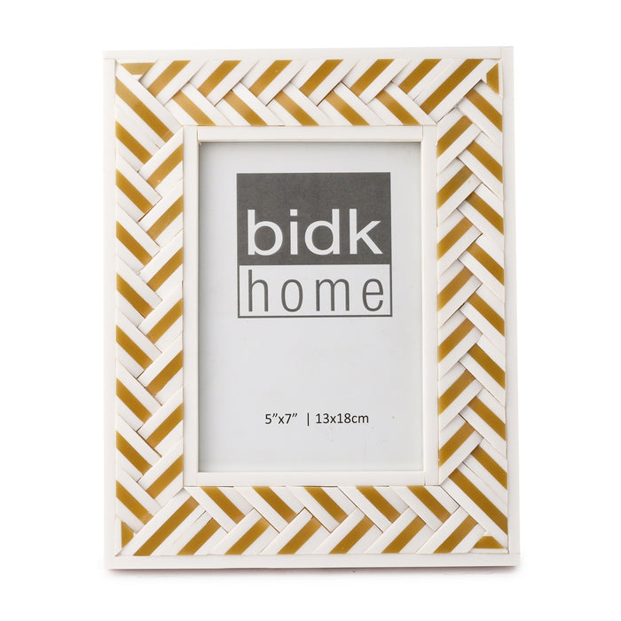 5x7” White Resin Criss Cross Picture Frame