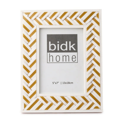 5x7” White Resin Criss Cross Picture Frame