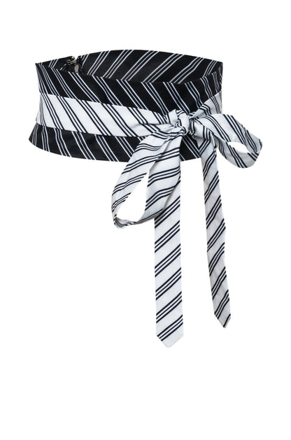 A LITTLE TIED UP BELT