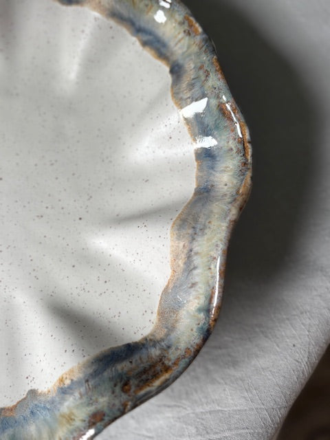 Freeform Cake Stand - Magnolia