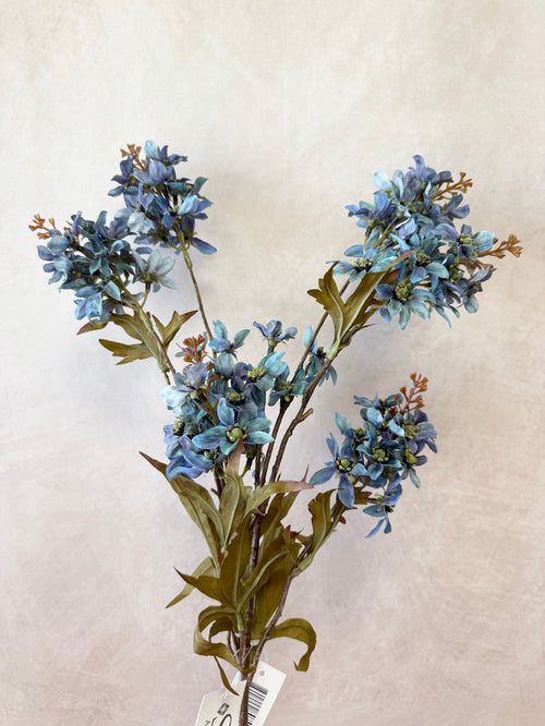 Silk cream lacecap hydrangea spray for transitional everyday home decor from Magnolias Home Decor