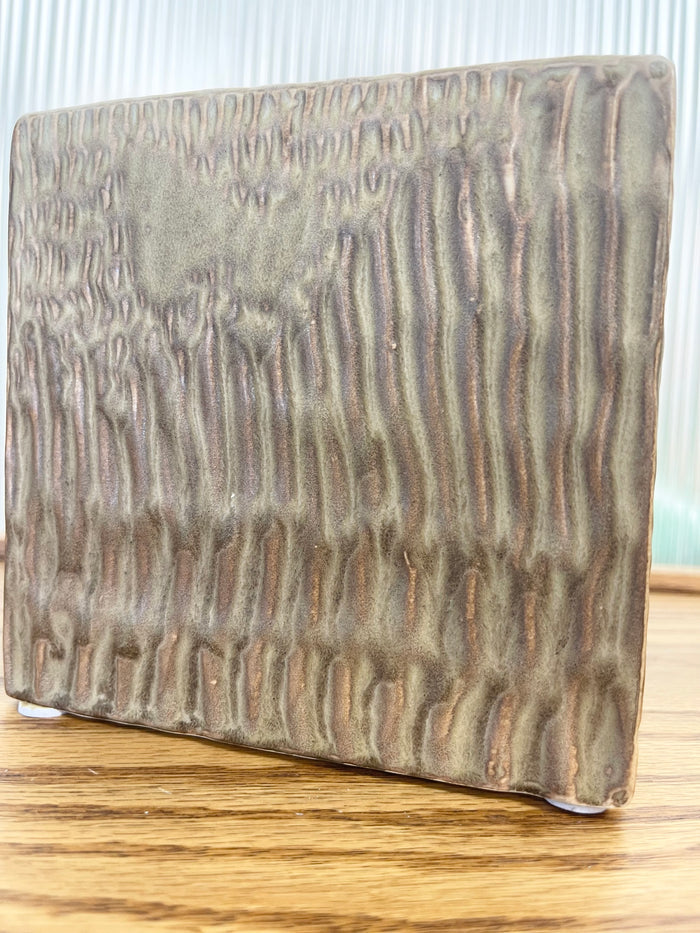 Large New Effect Groved Stoneware Pot
