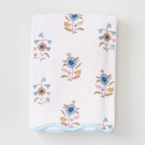 Leah O'Connell Floral Scallop Bath Towel